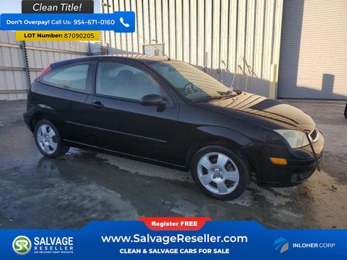 Used 2005 Ford Focus ZX3 Hatchback image 5