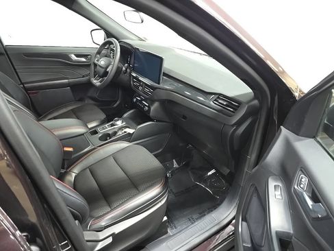 Used 2023 Ford Escape ST-Line w/ Tech Pack #1 AWD/4WD image 15