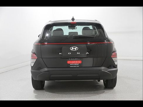 Certified 2024 Hyundai Kona SE FWD image 19