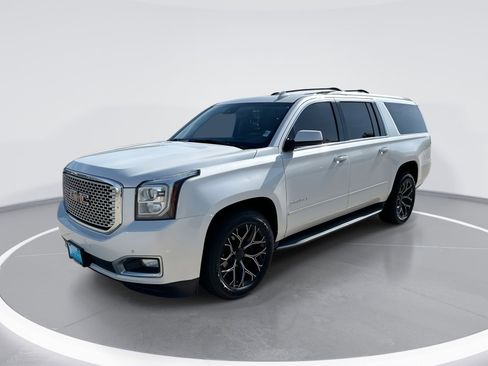 Used 2017 GMC Yukon XL Denali w/ Open Road Package AWD/4WD image 1