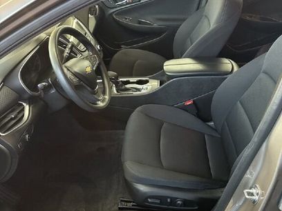Used 2025 Chevrolet Malibu LT