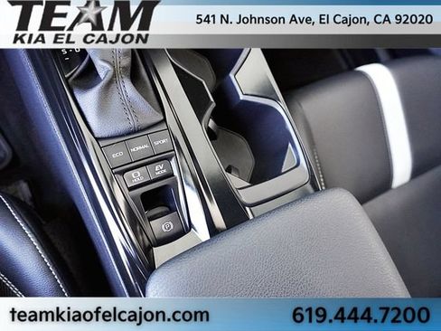 Used 2025 Toyota Camry SE w/ Convenience Package FWD image 31