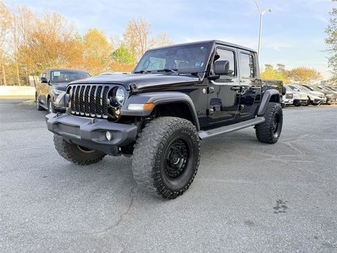 Used 2020 Jeep Gladiator Sport w/ Quick Order Package 24S AWD/4WD image 1
