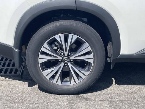 Used 2023 Nissan Rogue SV w/ SV Premium B Package FWD image 8