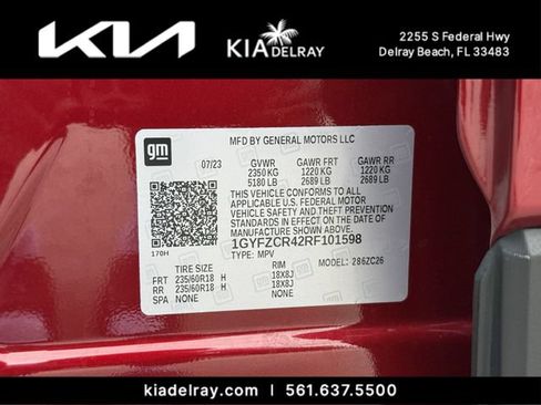 Used 2024 Cadillac XT4 Premium Luxury w/ Cold Weather Package FWD image 37