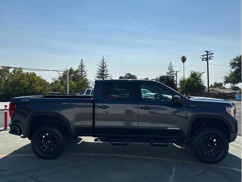 Used 2021 GMC Sierra 1500 Elevation w/ Preferred Package image 4