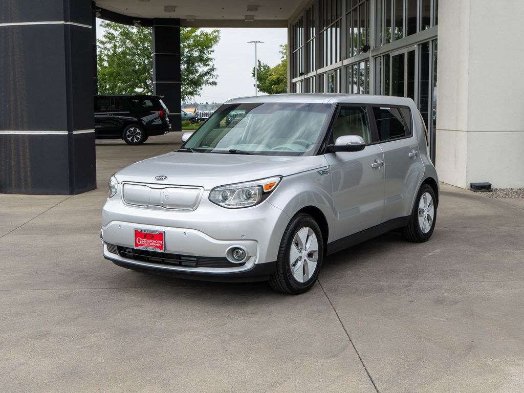 Used 2016 Kia Soul EV + FWD image 3