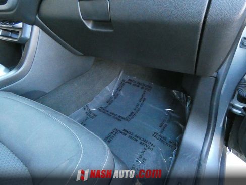 Used 2018 Chevrolet Colorado LT RWD image 33