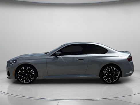 Used 2025 BMW 230i Coupe w/ M Sport Package RWD image 5