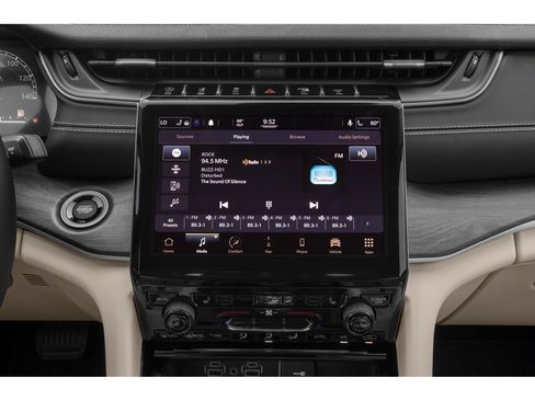 Used 2022 Jeep Grand Cherokee L Limited AWD/4WD image 31