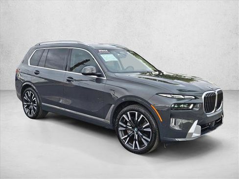 Certified 2024 BMW X7 xDrive40i image 3