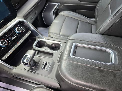 Used 2022 GMC Sierra 1500 Denali AWD/4WD image 29