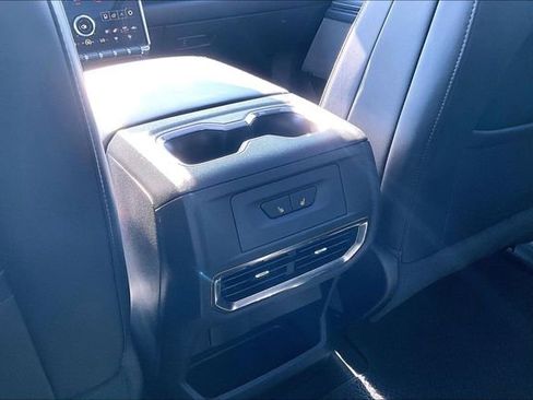 Used 2025 GMC Sierra EV Denali image 11