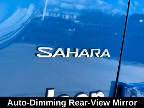 Used 2024 Jeep Wrangler Unlimited Sahara w/ Technology Group AWD/4WD image 19