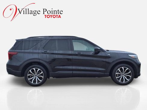 Used 2023 Ford Explorer ST-Line image 9