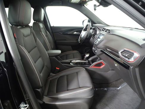 Used 2022 Chevrolet TrailBlazer RS image 14