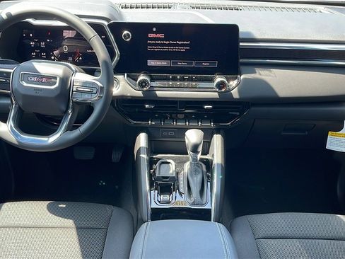 New 2025 GMC Canyon Elevation image 15