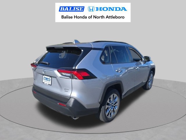 Used 2020 Toyota RAV4 XLE Premium AWD/4WD image 6