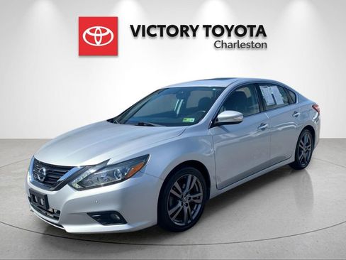 Used 2018 Nissan Altima 3.5 SL FWD image 1