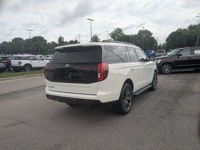 New 2026 Ford Expedition Platinum w/ Stealth Appearance Package