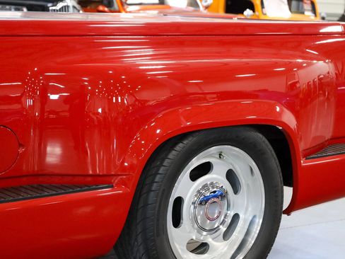 Used 1988 Chevrolet Silverado 1500 2WD Regular Cab image 18