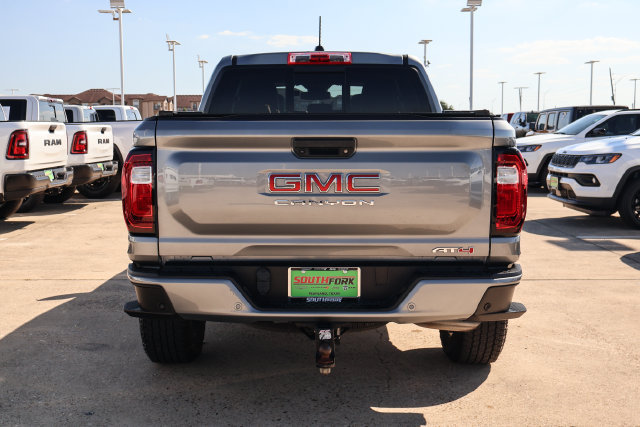 Used 2023 GMC Canyon AT4 w/ Technology Package AWD/4WD image 5