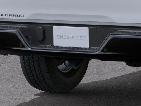 New 2025 Chevrolet Colorado W/T image 15