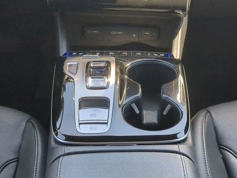 Used 2023 Hyundai Tucson Limited w/ Cargo Package AWD/4WD image 18