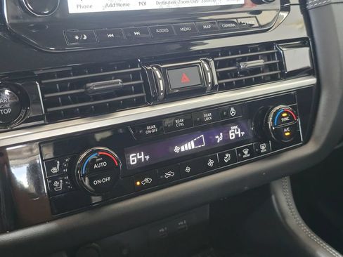 Used 2025 Nissan Pathfinder Platinum AWD/4WD image 16