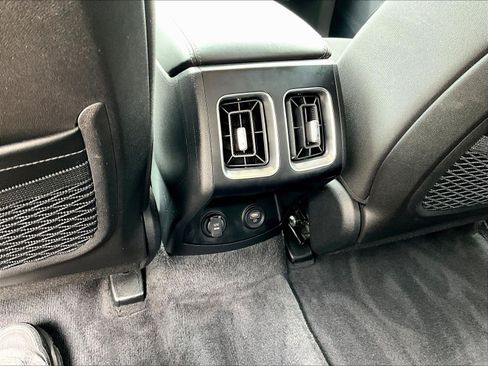 Certified 2023 Kia Sorento LX FWD image 10