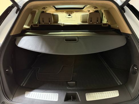 Used 2018 Cadillac XT5 Platinum w/ Driver Assist Package image 43