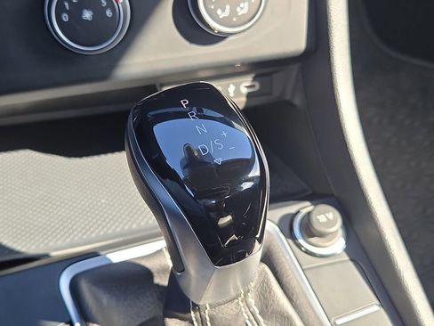Used 2024 Volkswagen Jetta S image 23