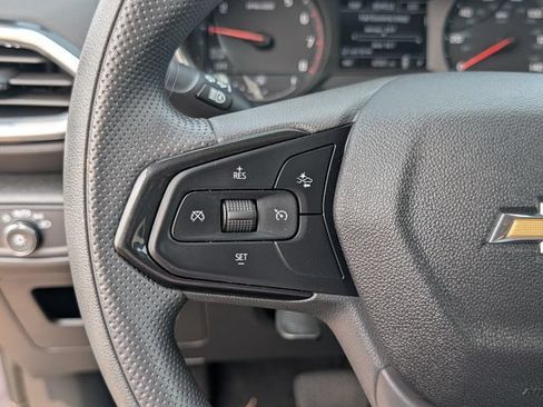 Used 2023 Chevrolet TrailBlazer LT FWD image 23