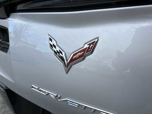 Used 2015 Chevrolet Corvette Z06 w/ 3LZ Preferred Equipment Group image 10