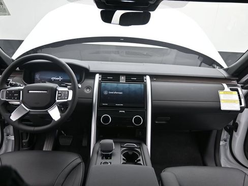 New 2026 Land Rover Discovery S AWD/4WD image 20