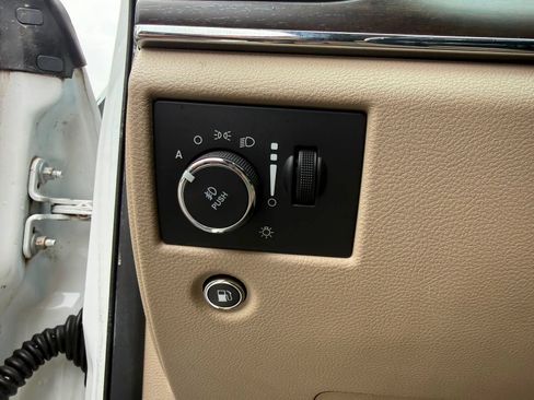 Used 2015 Jeep Grand Cherokee Limited AWD/4WD image 17