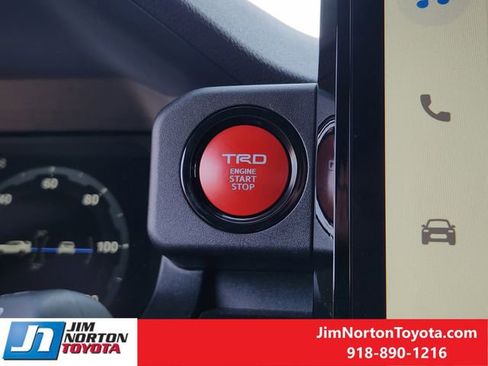 Used 2025 Toyota 4Runner TRD Off-Road Premium image 23