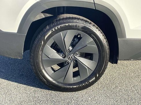 New 2026 Volkswagen Taos S FWD image 7