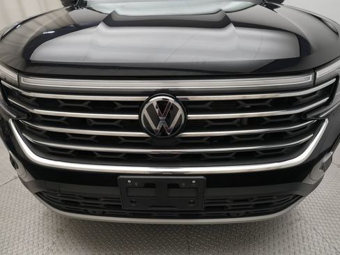 Used 2024 Volkswagen Atlas SE AWD/4WD image 23