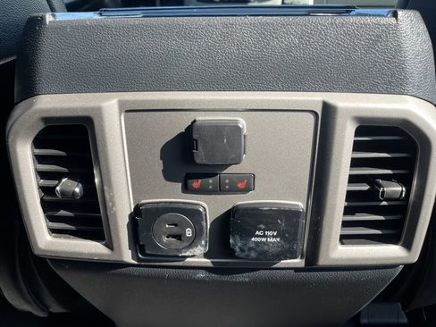 Used 2022 Ford F250 Lariat w/ Black Appearance Pkg image 38