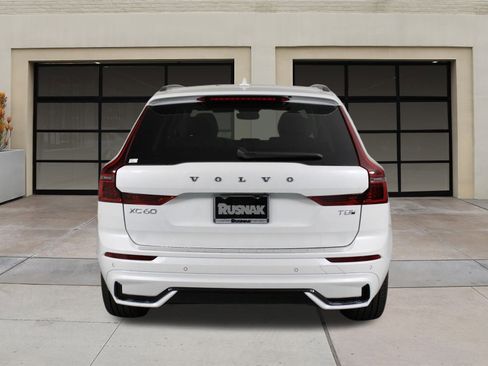 New 2026 Volvo XC60 T8 Ultra w/ Protection Package Premier image 4