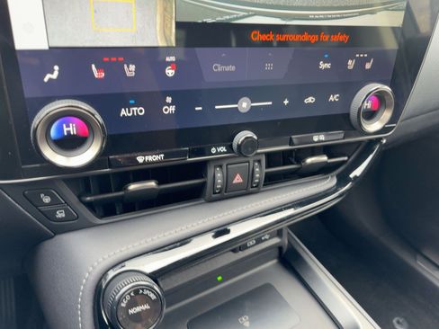 Used 2022 Lexus NX 450h+ AWD image 17