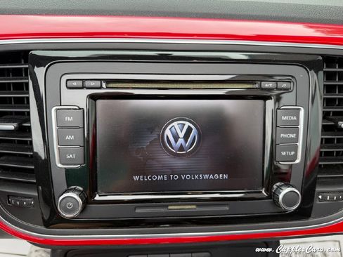 Used 2014 Volkswagen Beetle 1.8T FWD image 24