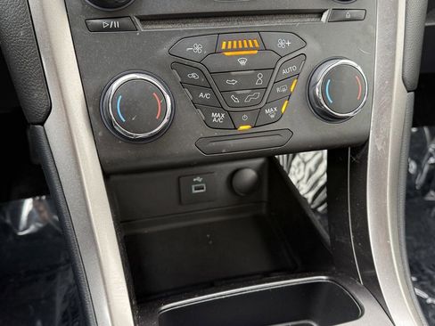 Used 2018 Ford Fusion S image 21