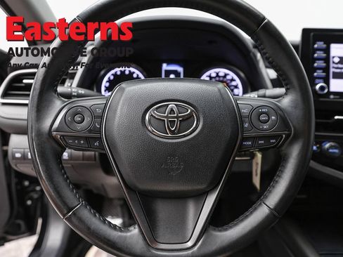 Used 2023 Toyota Camry SE FWD image 10