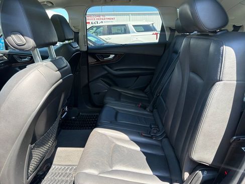 Used 2018 Audi Q7 3.0T Prestige AWD/4WD image 24