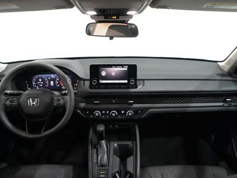 Used 2023 Honda Accord EX image 12