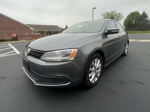 Used 2012 Volkswagen Jetta SE image 1