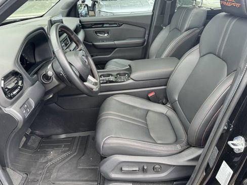Used 2024 Honda Pilot TrailSport image 27