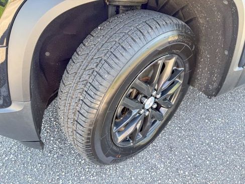 Used 2018 GMC Acadia SLT AWD/4WD image 26